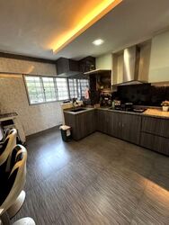 Blk 558 Jurong West Street 42 (Jurong West), HDB Executive #554977801